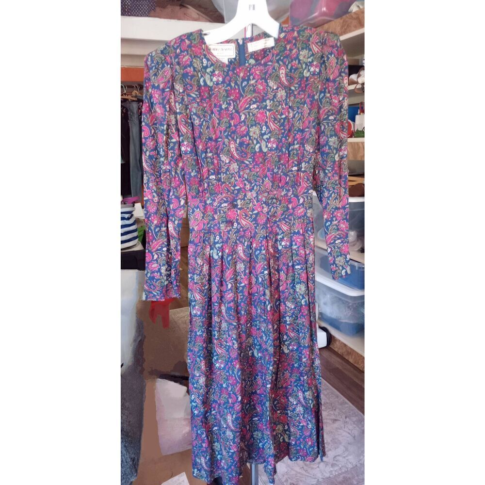 Vintage' 80s Karin Stevens petites Paisley long dress, granny core, cottage core - Picture 2 of 10